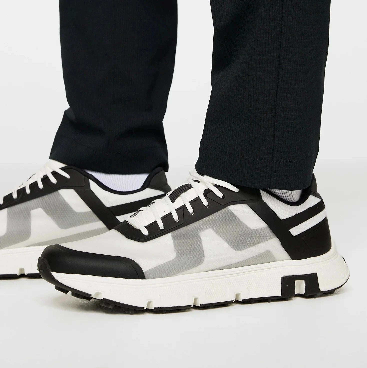 J.Lindeberg chaussure de golf Vent 500 Golf Sneaker Blanche et Noire