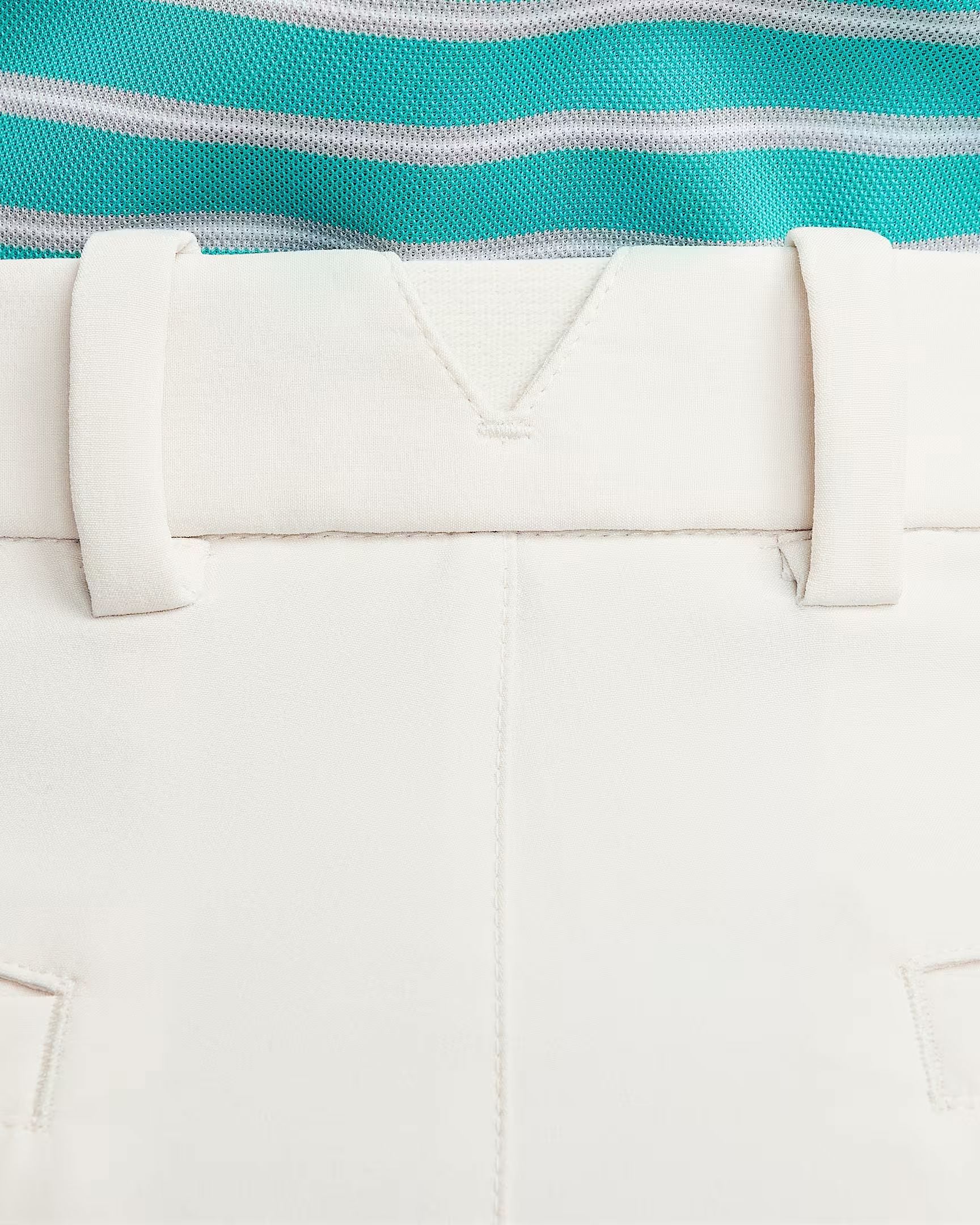 Nike Bermuda Dri Fit Beige