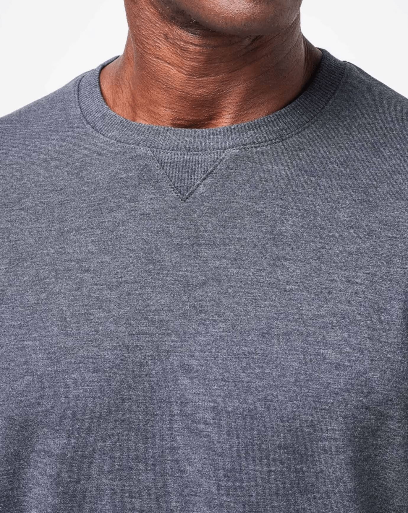 Travis Mathew Pull Amenities