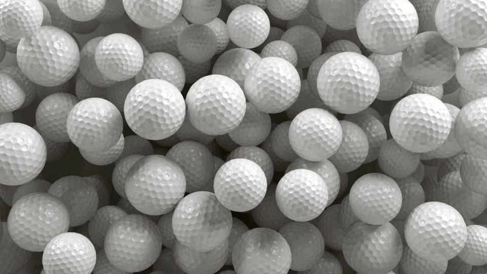 ¿Cómo limpiar una bola de golf?