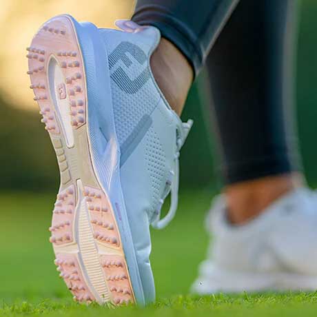 Avec ou sans crampons - Quelle est la meilleure chaussure de golf